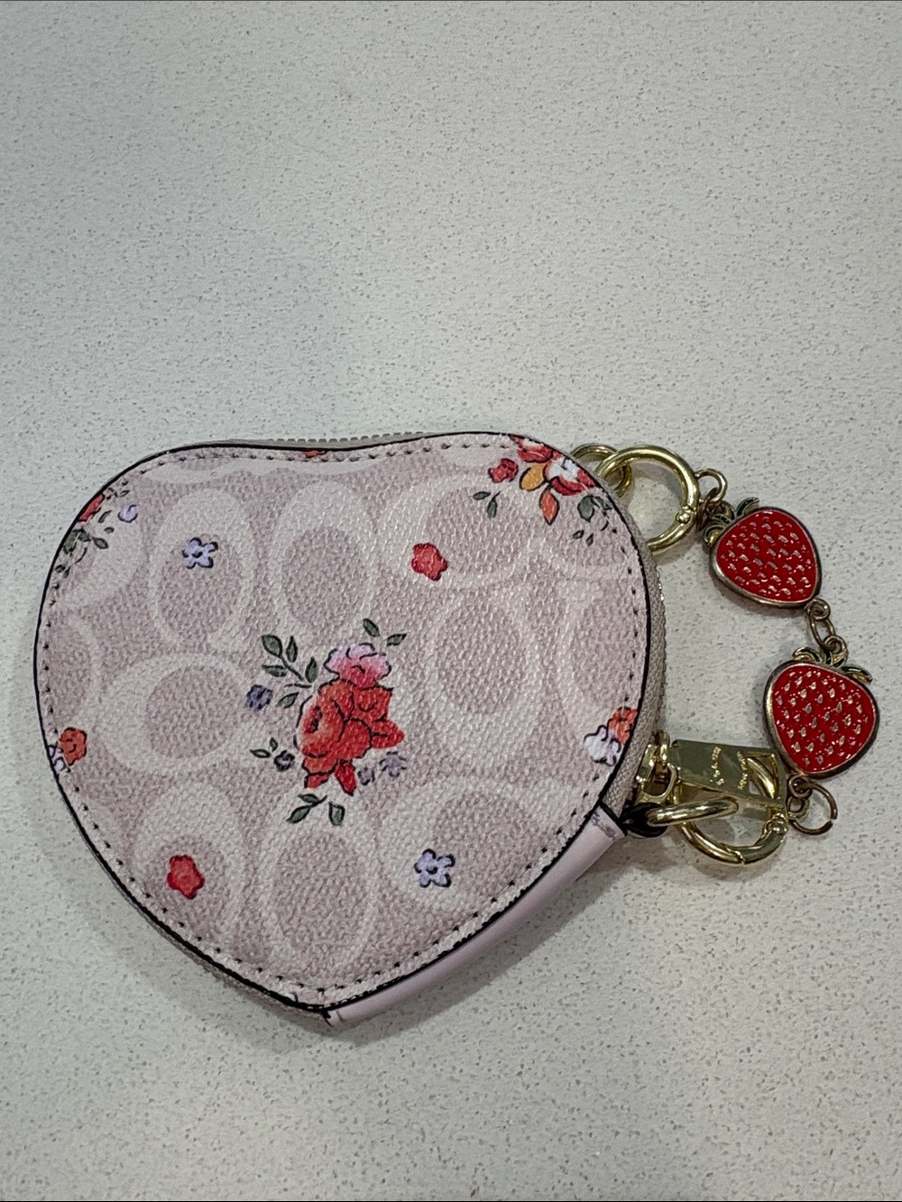 Coach Light Pink Floral Heart Coin Pouch Keyring - Picture 2 of 3